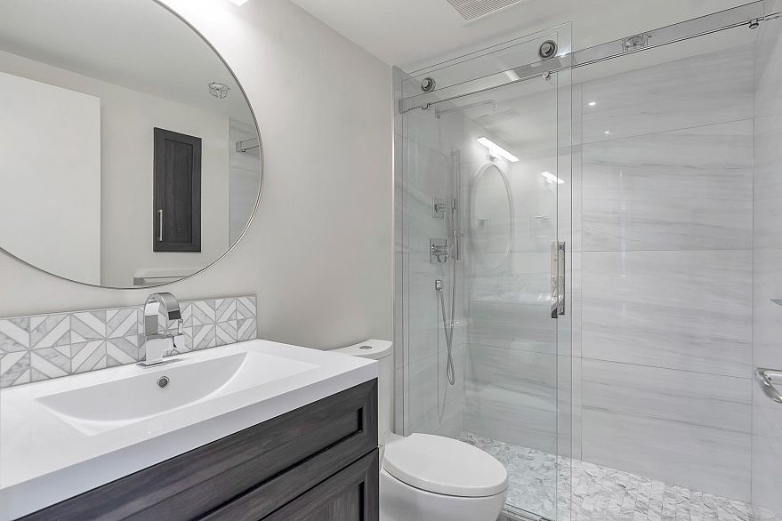 2706 198 Aquarius Mews