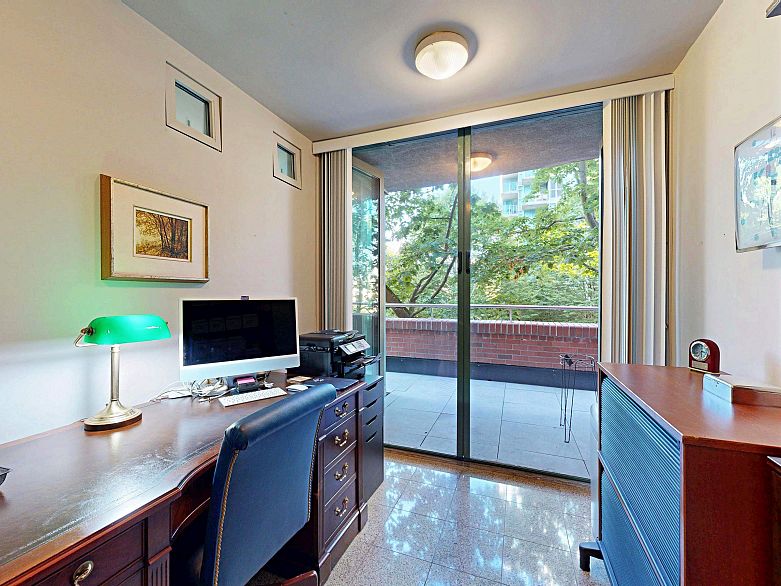 301 1888 Alberni Street