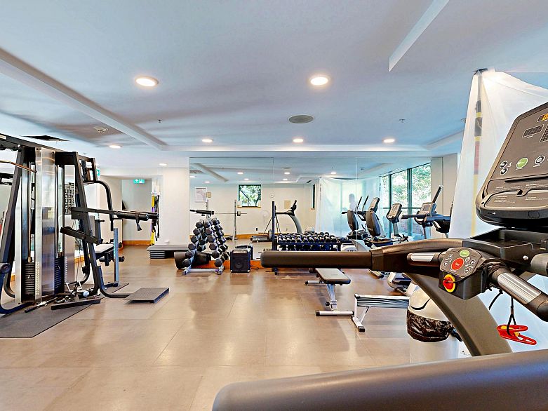 301 1888 Alberni Street