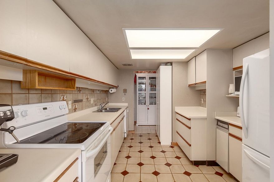 411 1450 Pennyfarthing Drive