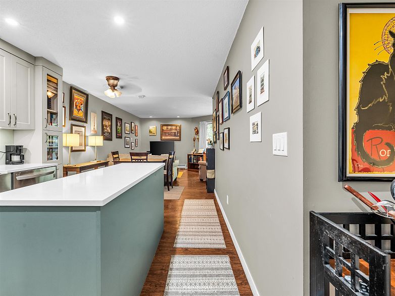 319 1500 Pendrell Street