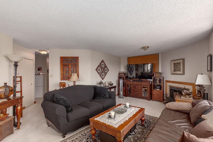 411 1450 Pennyfarthing Drive