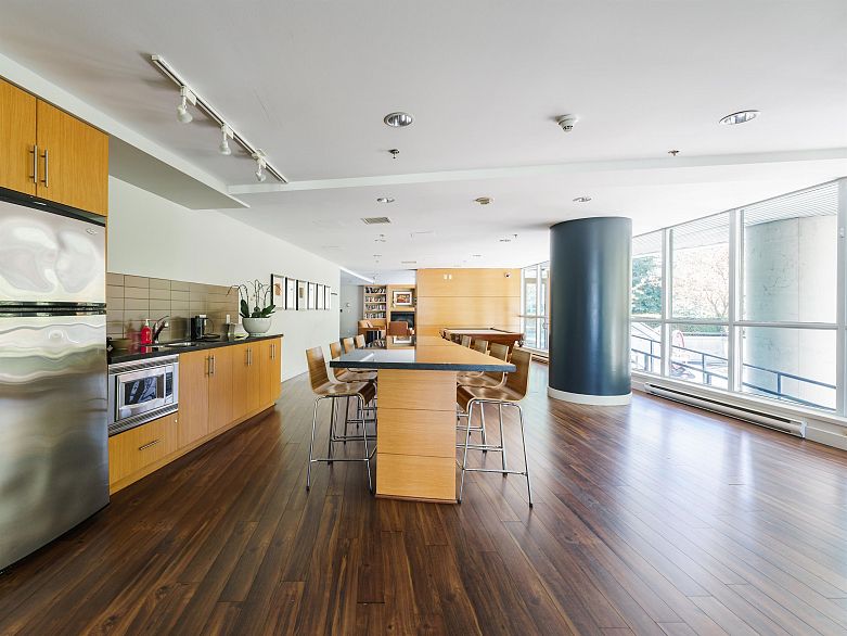 2803 1189 Melville Street