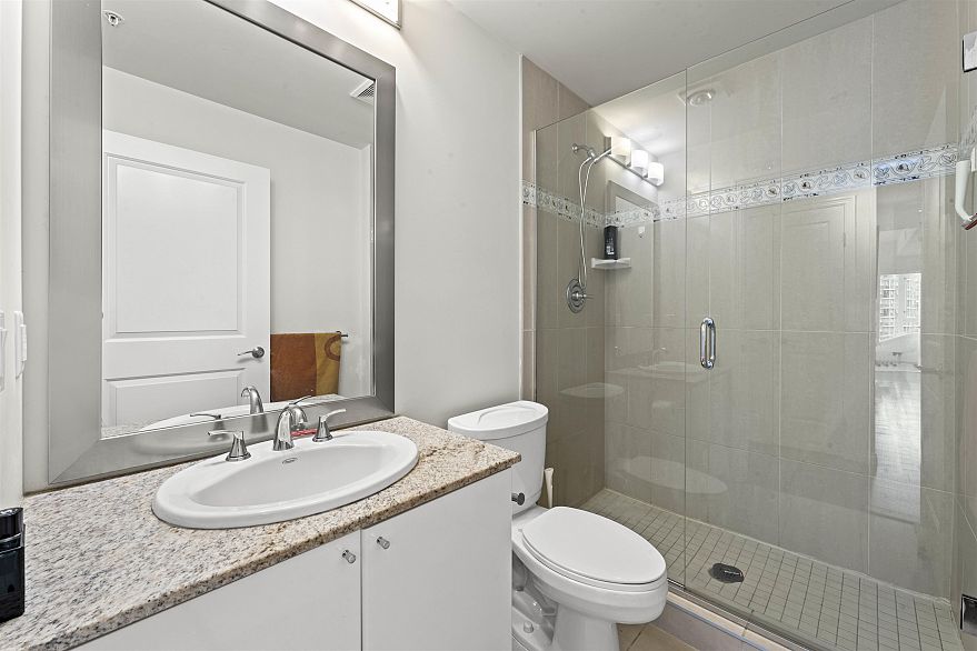 1705 1211 Melville Street