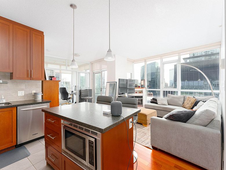 2803 1189 Melville Street