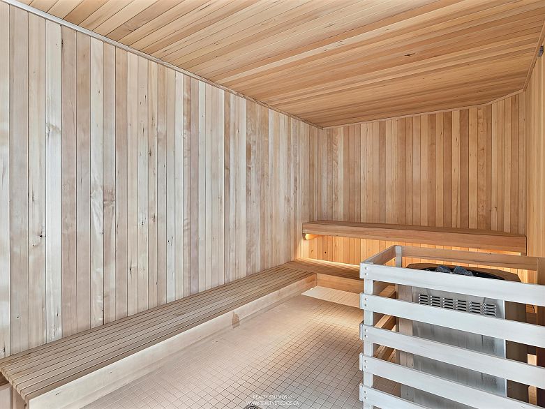 607 1450 Pennyfarthing Drive