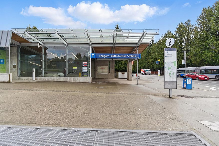 310 6859 Cambie Street