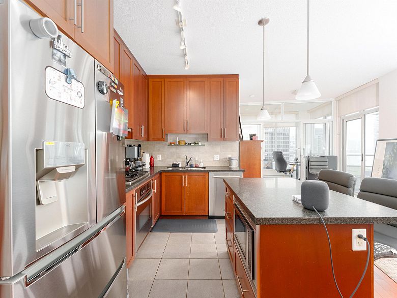 2803 1189 Melville Street