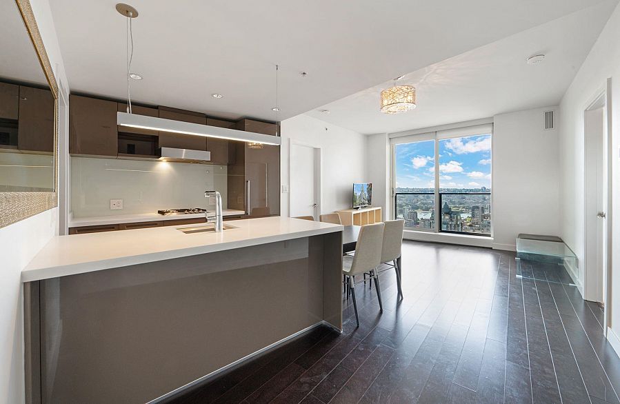 4201 777 Richards Street