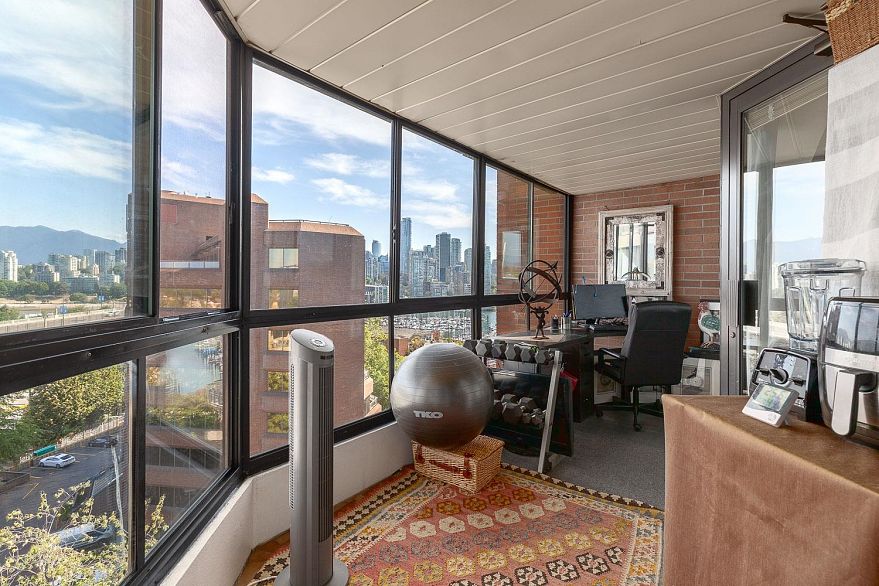 1003 1450 Pennyfarthing Drive