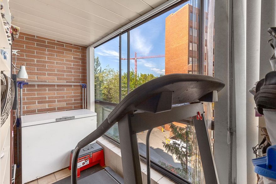 411 1450 Pennyfarthing Drive