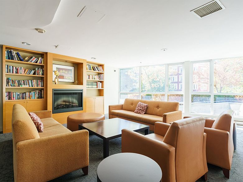 2803 1189 Melville Street