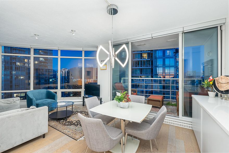 2303 1200 Alberni Street