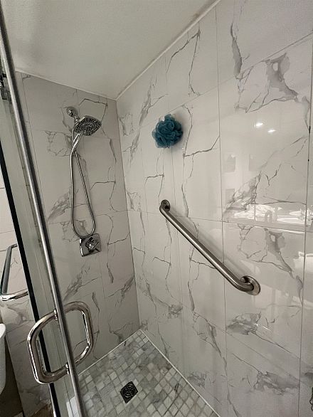 319 1500 Pendrell Street