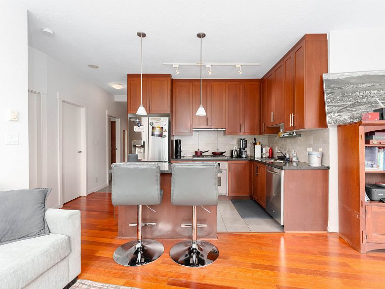 2803 1189 Melville Street