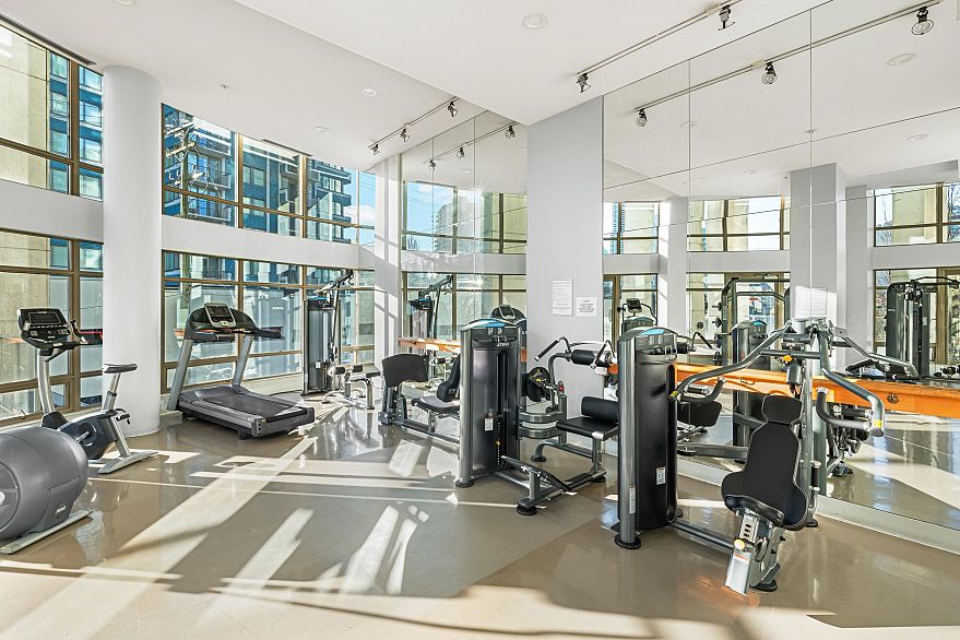 2303 1200 Alberni Street