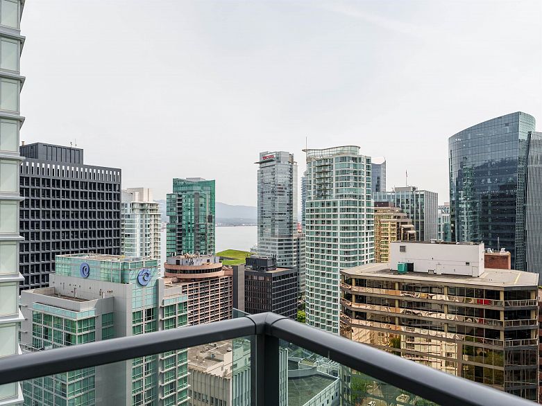 2803 1189 Melville Street