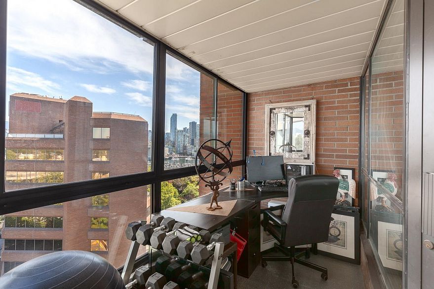 1003 1450 Pennyfarthing Drive