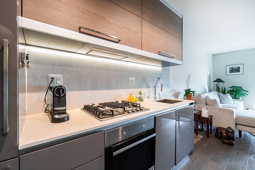 902 189 Keefer Street