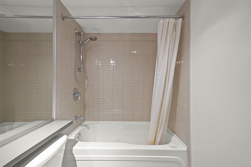 703 131 Regiment Square