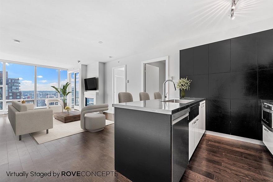 2703 535 Smithe Street