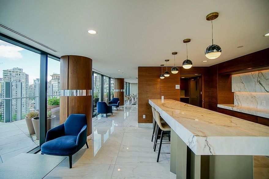 2107 89 Nelson Street