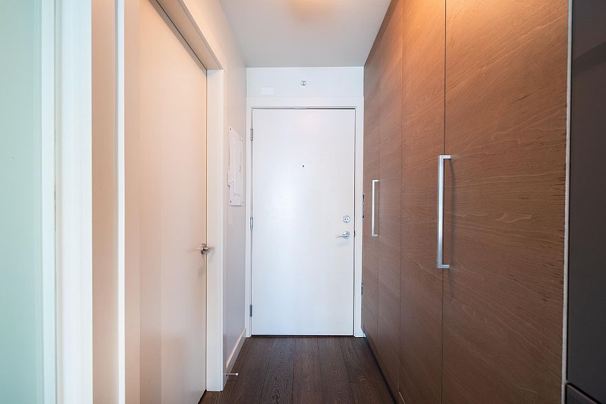 902 189 Keefer Street