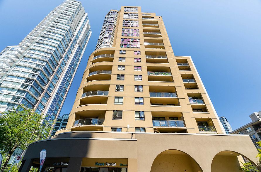 1004 789 Drake Street