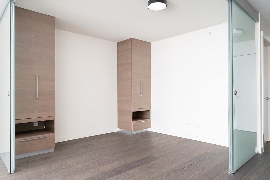 902 189 Keefer Street