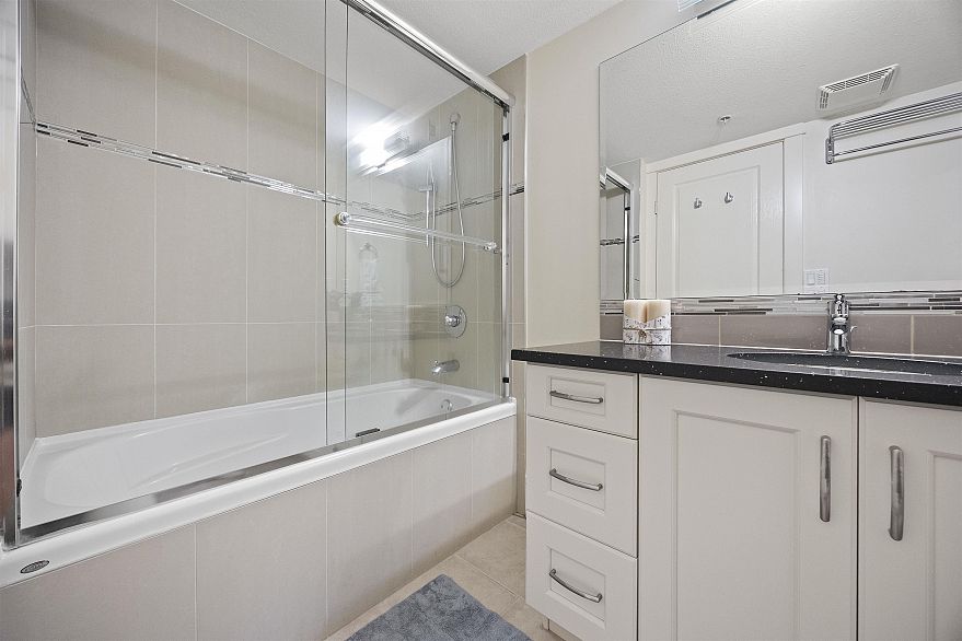 312 5723 Collingwood Street