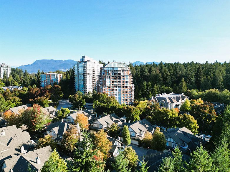 705 5615 Hampton Place