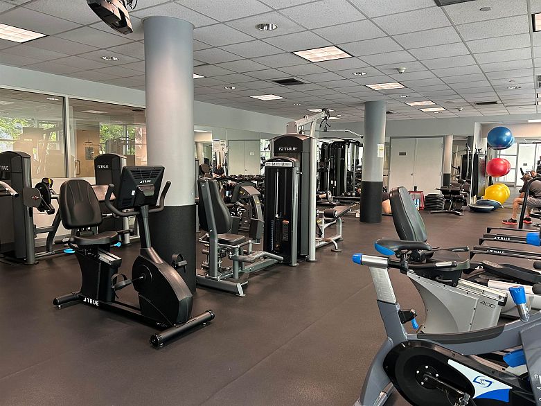 1608 198 Aquarius Mews