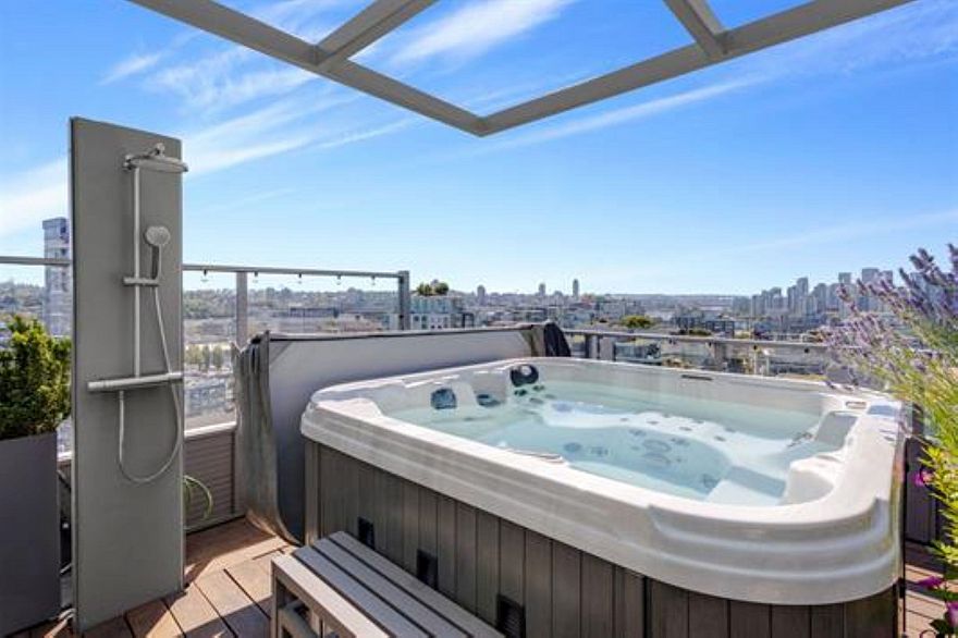 2101 110 Switchmen Street