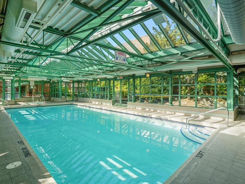 412 518 W 14th Avenue