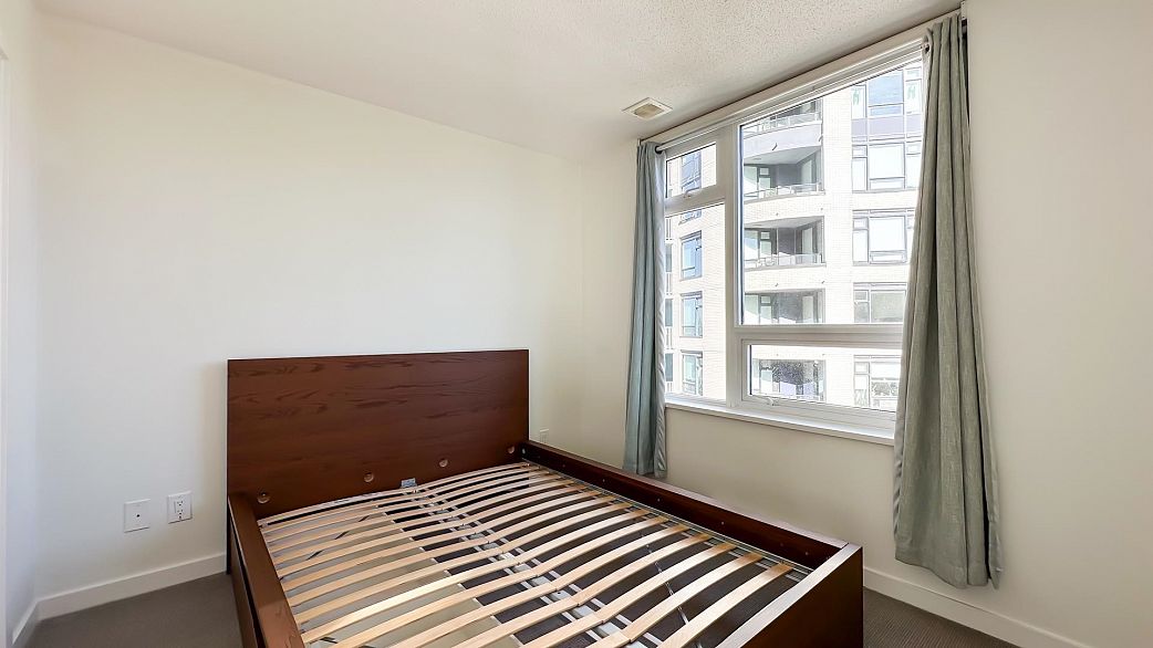 304 5515 Boundary Road