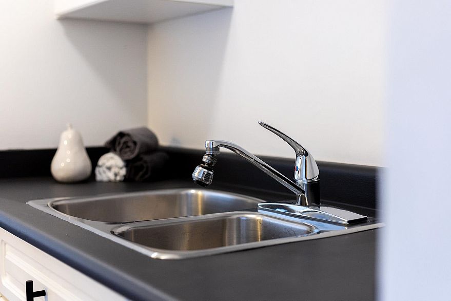 601 1850 Comox Street