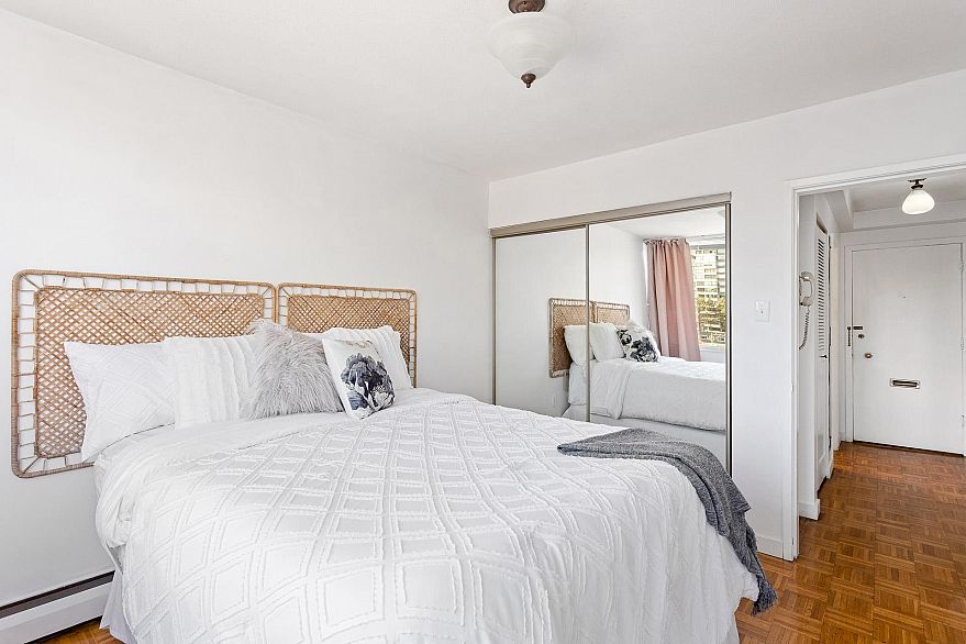 601 1850 Comox Street