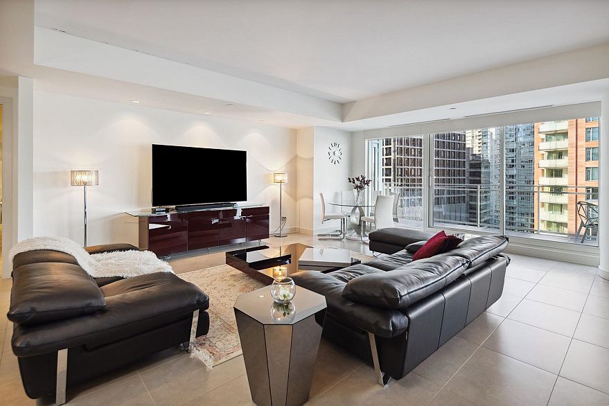 1401 1139 W Cordova Street