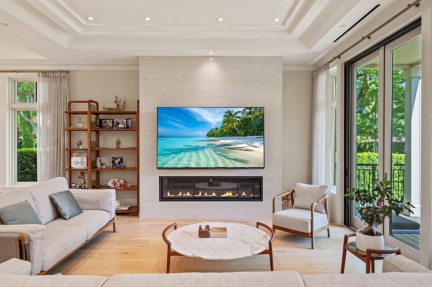 5912 Churchill Street