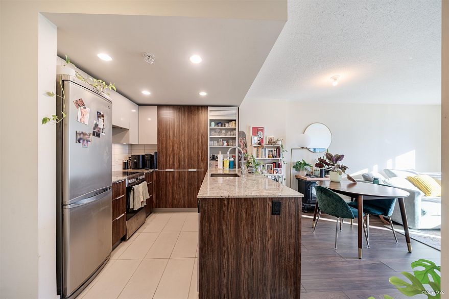 1602 1088 Richards Street