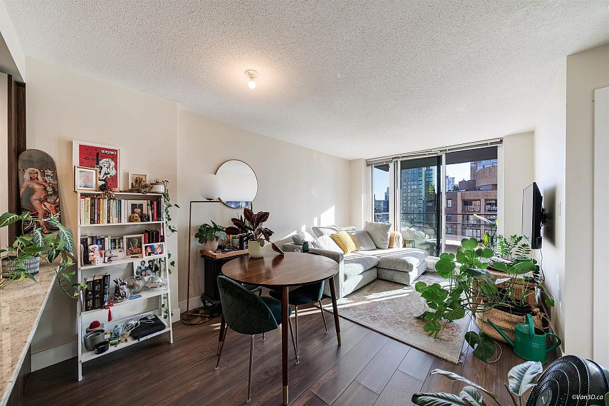 1602 1088 Richards Street