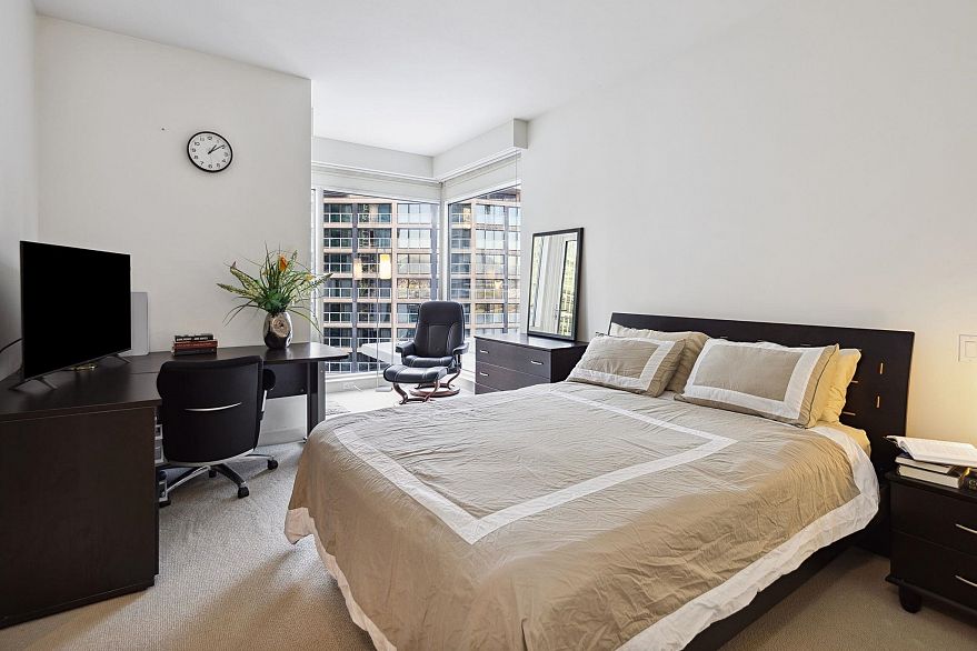 1401 1139 W Cordova Street