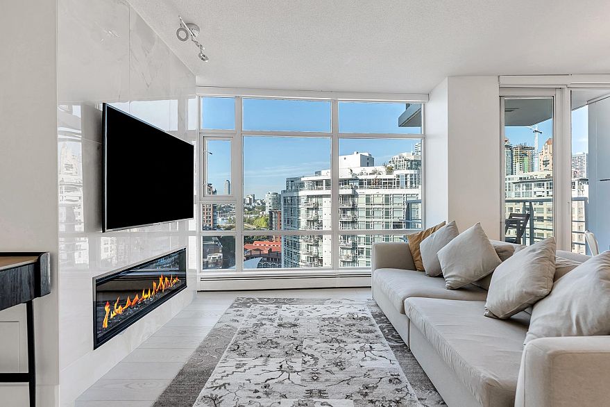 1608 198 Aquarius Mews