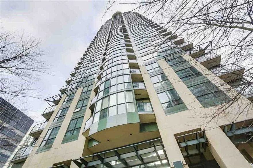 3209 1239 W Georgia Street