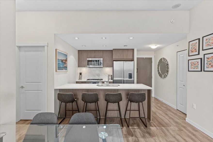 1106 3281 E Kent Avenue North