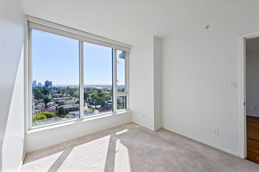 1507 8555 Granville Street