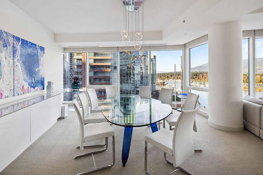 1401 1139 W Cordova Street