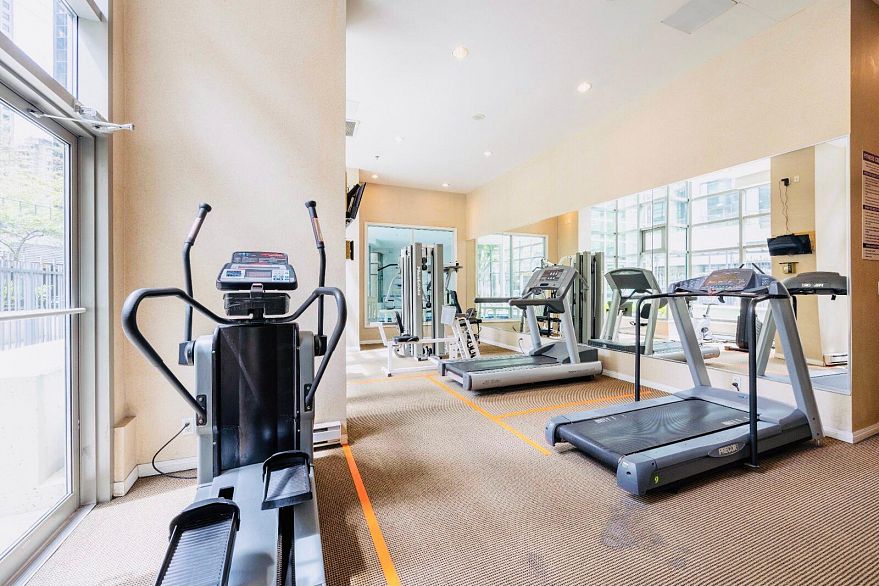 2201 1328 W Pender Street