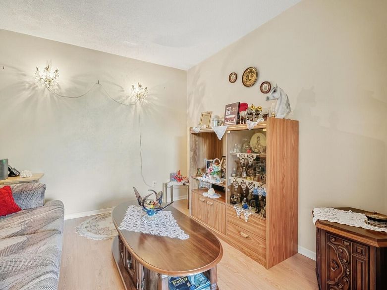 412 518 W 14th Avenue