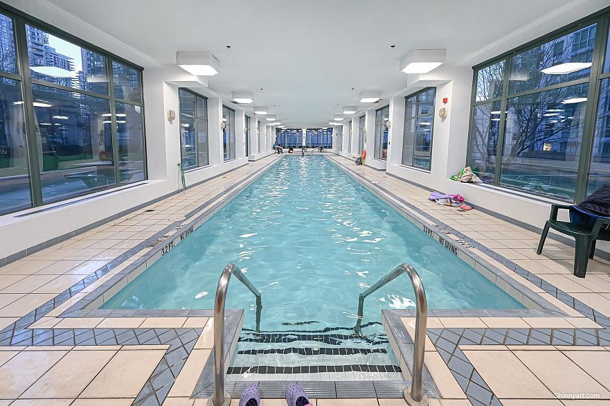 3209 1239 W Georgia Street